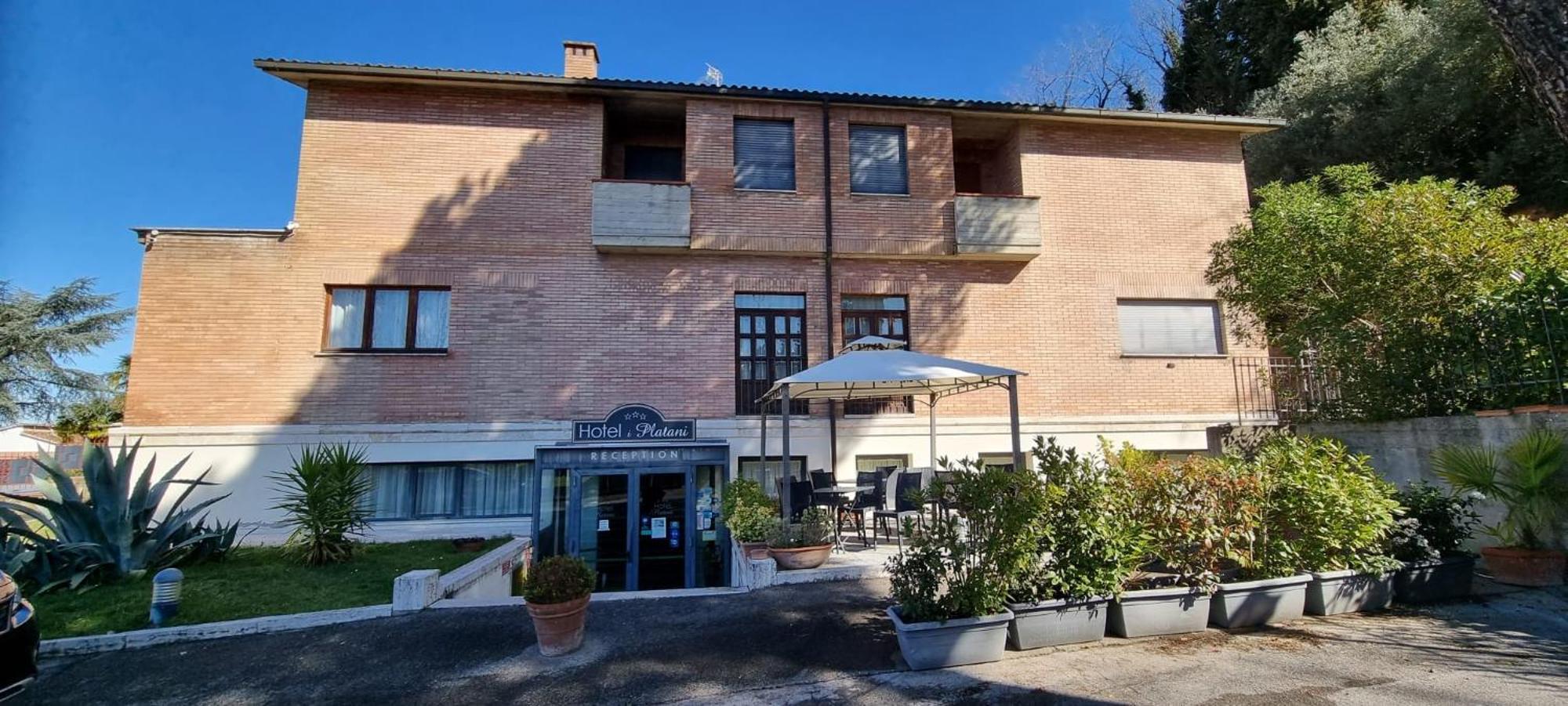 Hotel I Platani Siena Bagian luar foto