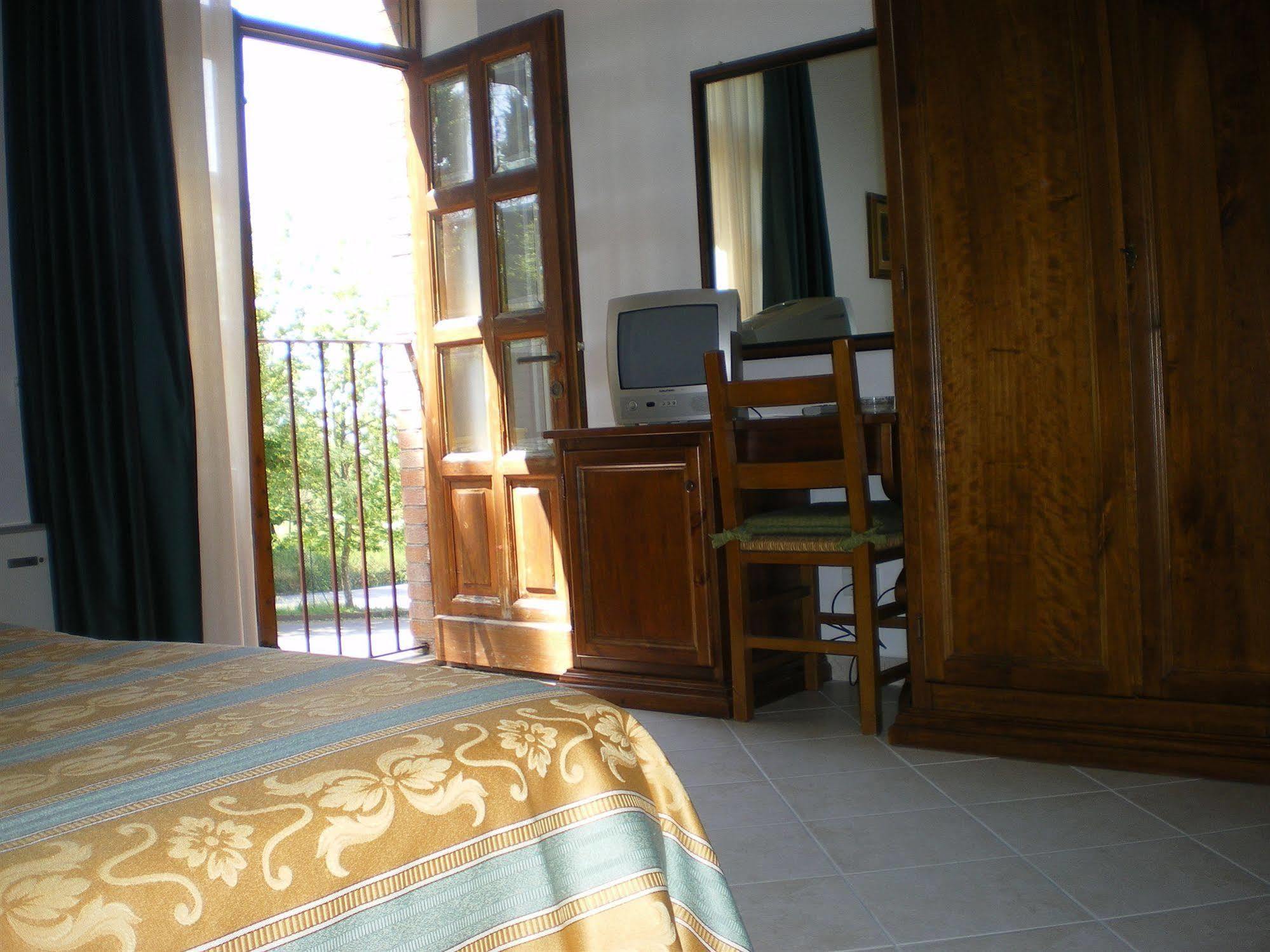 Hotel I Platani Siena Bagian luar foto