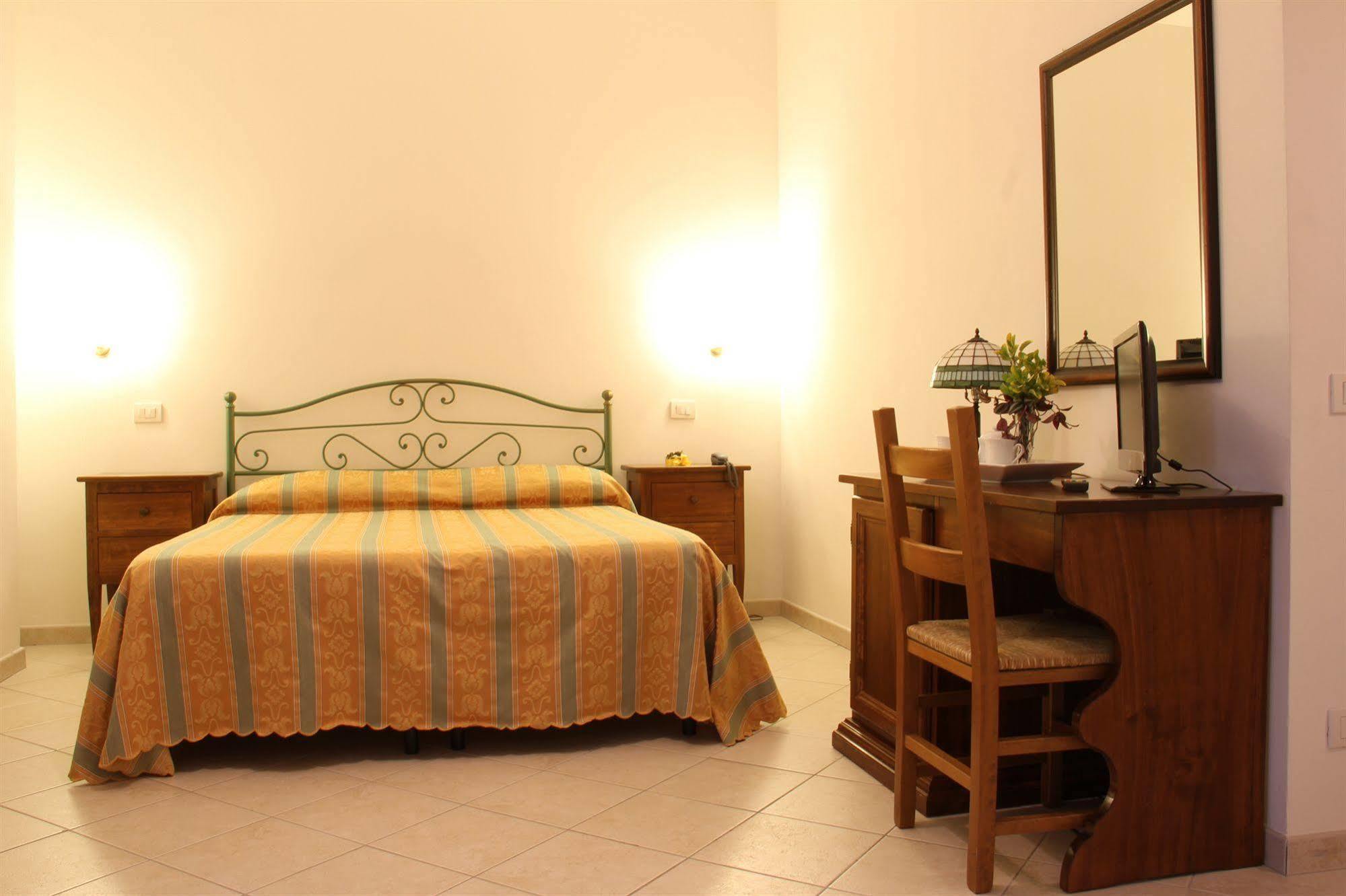 Hotel I Platani Siena Bagian luar foto